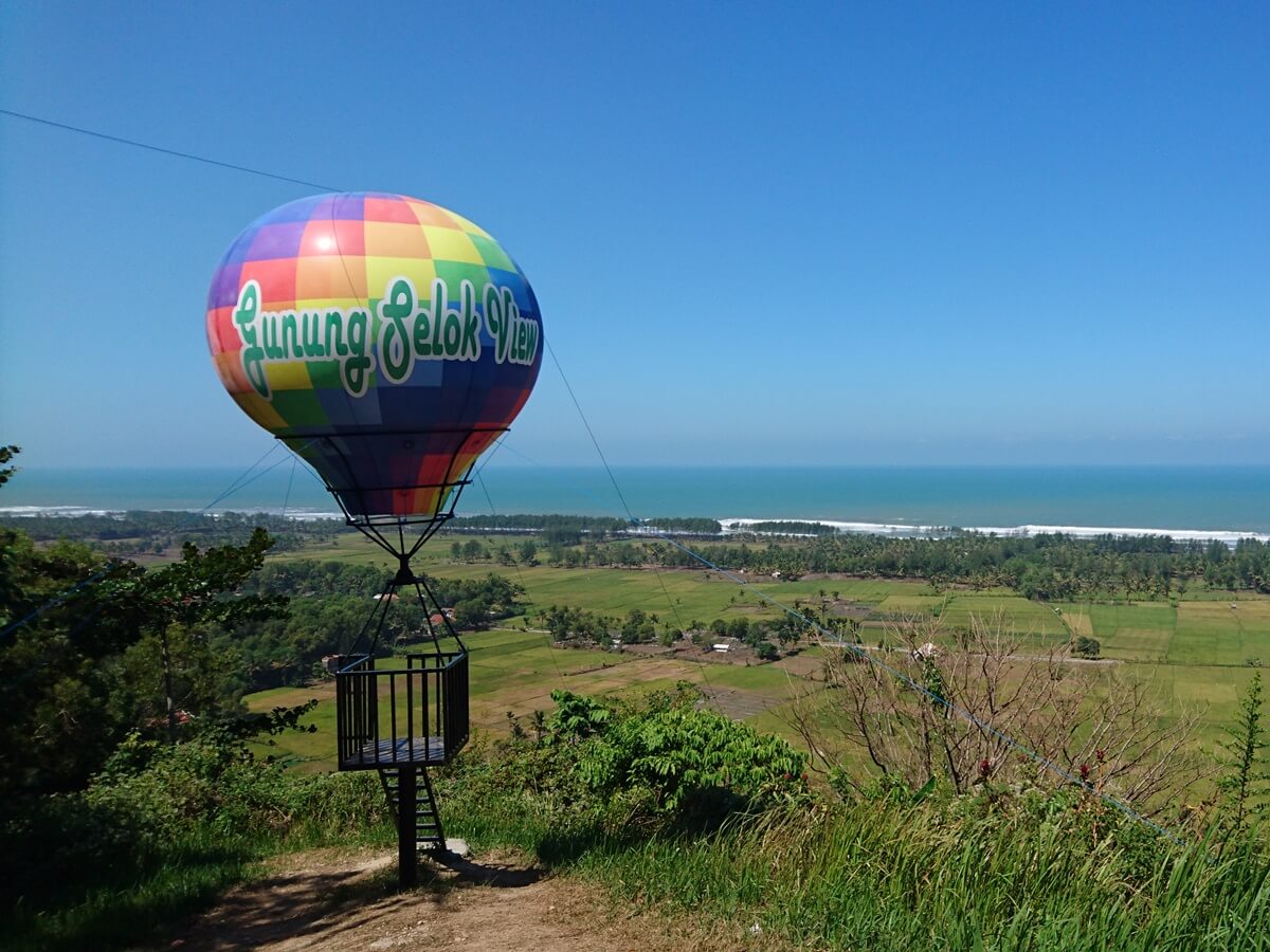 Puncak Petualangan: Menjelajahi Keindahan Gunung Selok di Cilacap